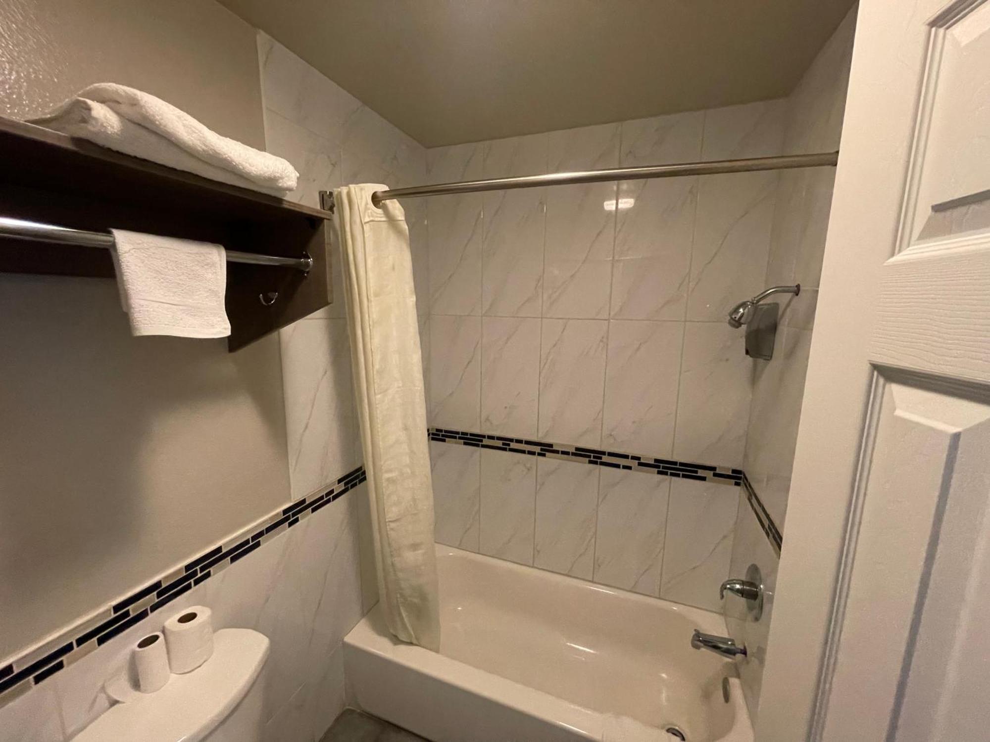 Simplestay Suites - Downtown San Bernardino Zewnętrze zdjęcie