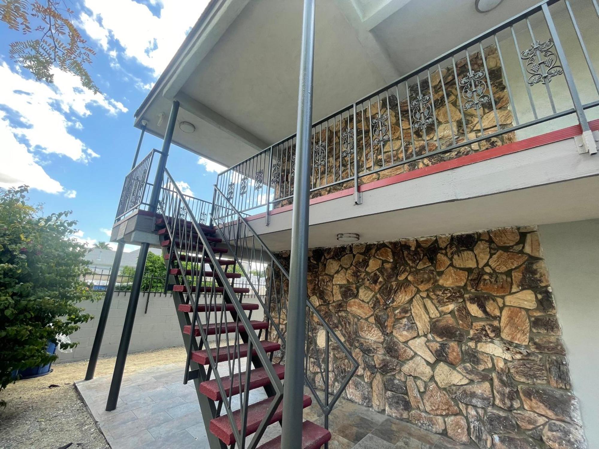 Simplestay Suites - Downtown San Bernardino Zewnętrze zdjęcie